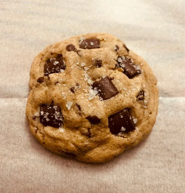 Triple Chocolate Chip Sea Salt Cookie 4oz