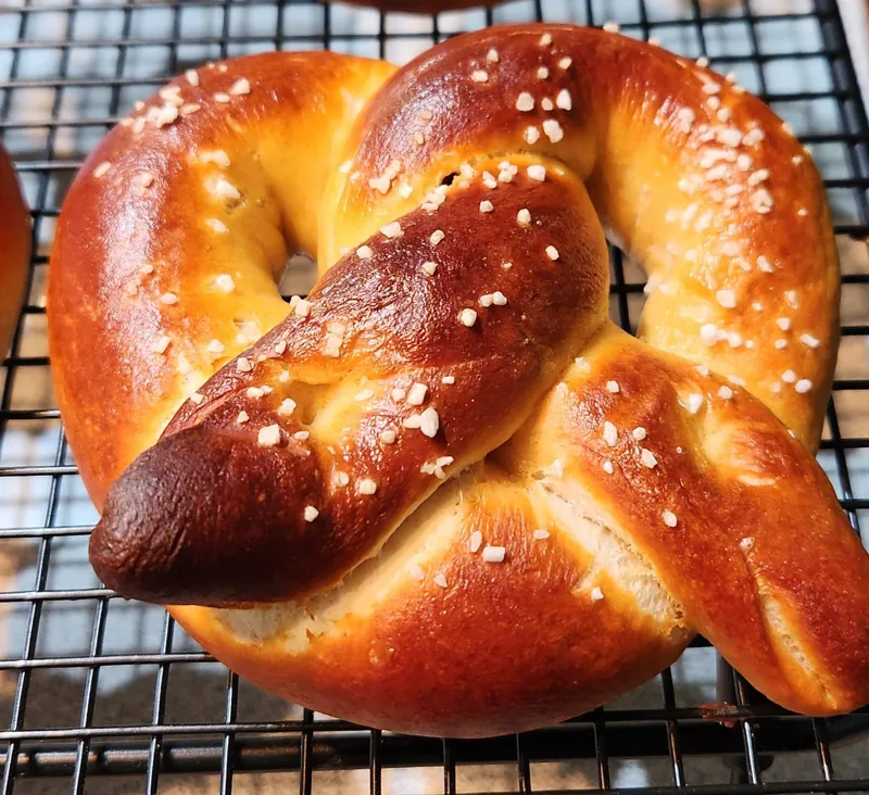 Sourdough Soft Pretzels