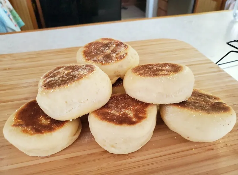 Sourdough English Muffins (6)