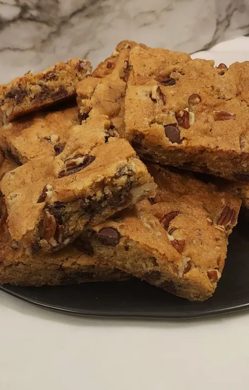 Brown Butter Toasted Pecan Blondies